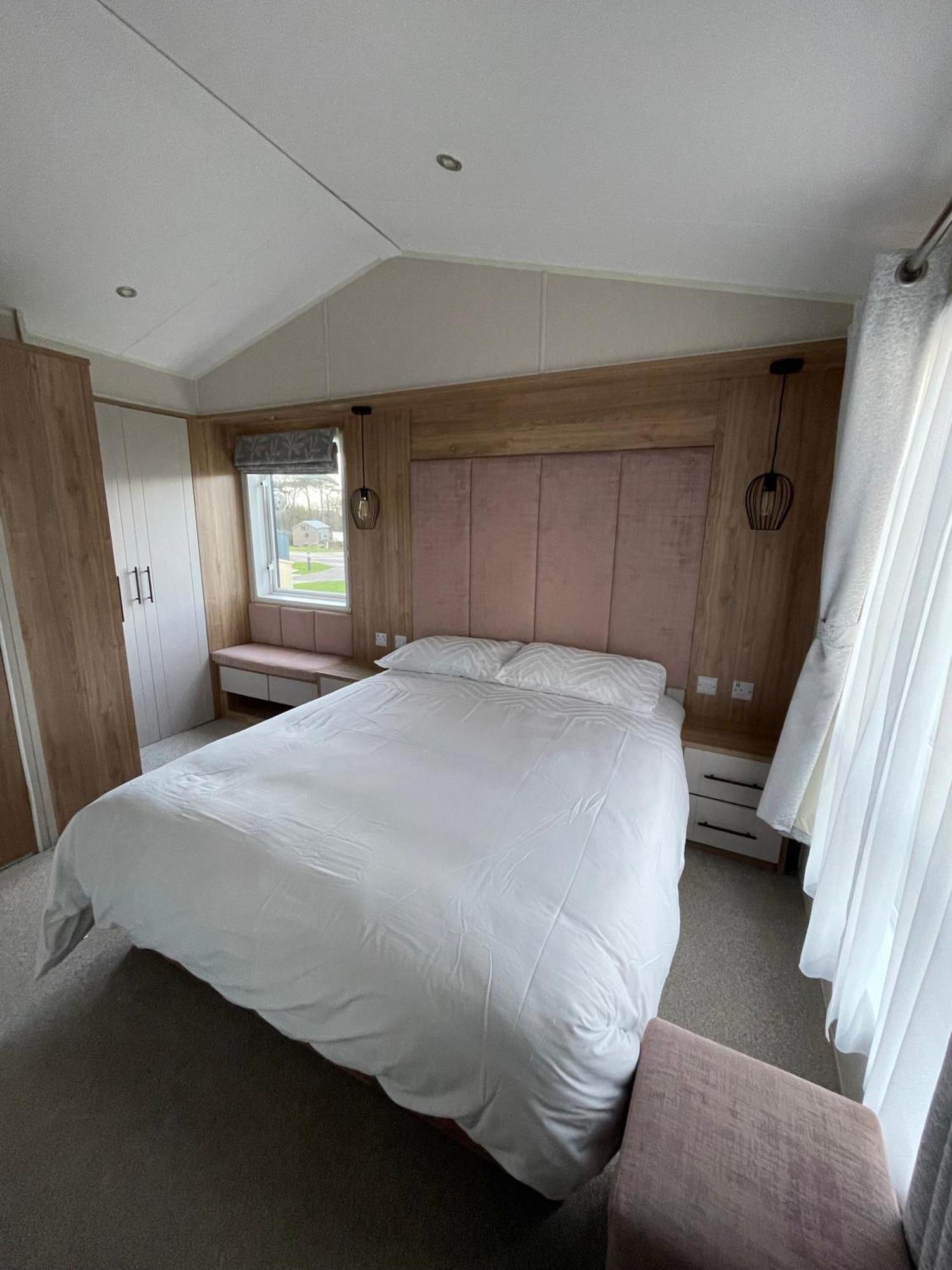 2-6 Guests Holiday Chalet In Durdle Door ويست لولوورث المظهر الخارجي الصورة